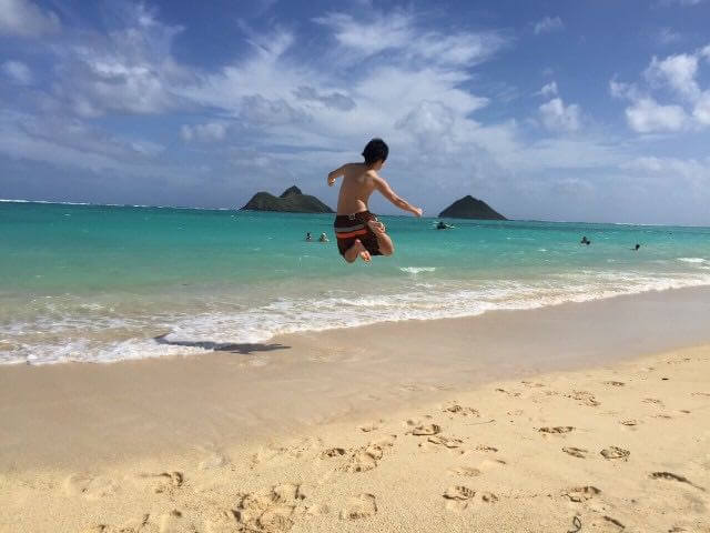 Oahu or Kauai: Which is the Best Hawaiian Island for Kids? Tips featured by top Hawaii travel blog, Hawaii Travel with Kids: Kailua, Oahu, Hawaii--Kailua beach is one of the best beaches on Oahu