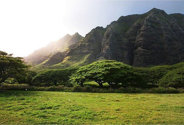 The Most Beautiful Places In Oahu featured by top Hawaii travel blog, Hawaii Travel with Kids: Ka'a'awa Valley is a popular Hawaii movie location.