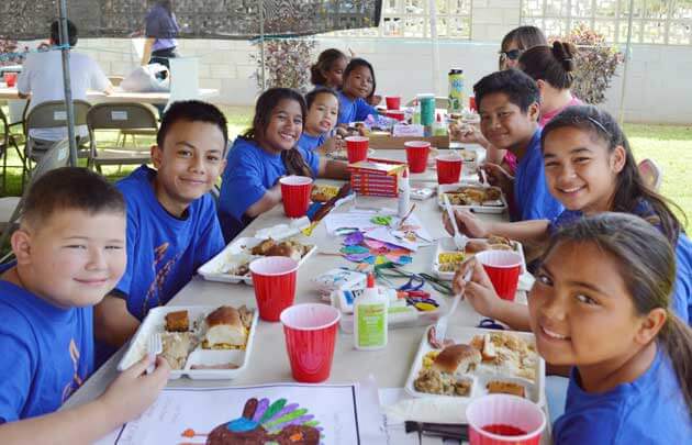 Holiday volunteer opportunities in Hawaii for families featured by top Hawaii blog, Hawaii Travel with Kids: Ko Olina Thanksgiving Outreach, Oahu, Hawaii