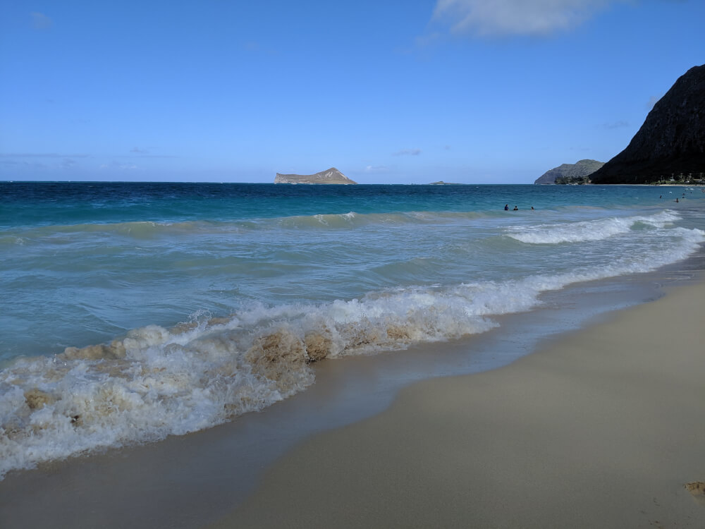 4 Days in Oahu: a Complete Travel Guide for your Next Family Vacation on a Budget, featured by top Hawaii travel blog, Hawaii Travel with Kids: Waimanalo Beach, Oahu