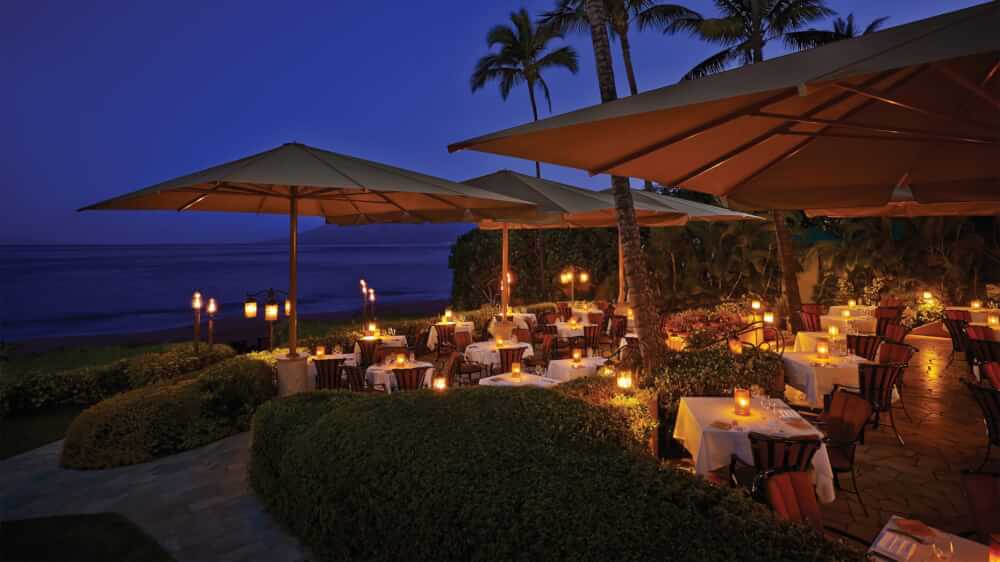 21 Best Things to Do in Wailea Maui featured by top Hawaii blog, Hawaii Travel with Kids: Ferraro's Bar e Ristorante at the Four Seasons Maui in Wailea