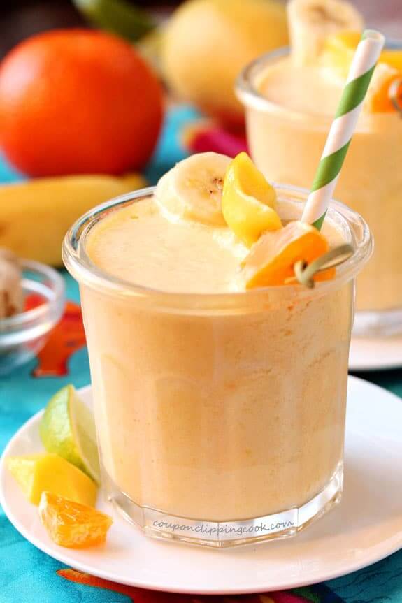 Hawaiian Tropical Smoothie Recipes to Make at Home featured by top Hawaii blog, Hawaii Travel with Kids