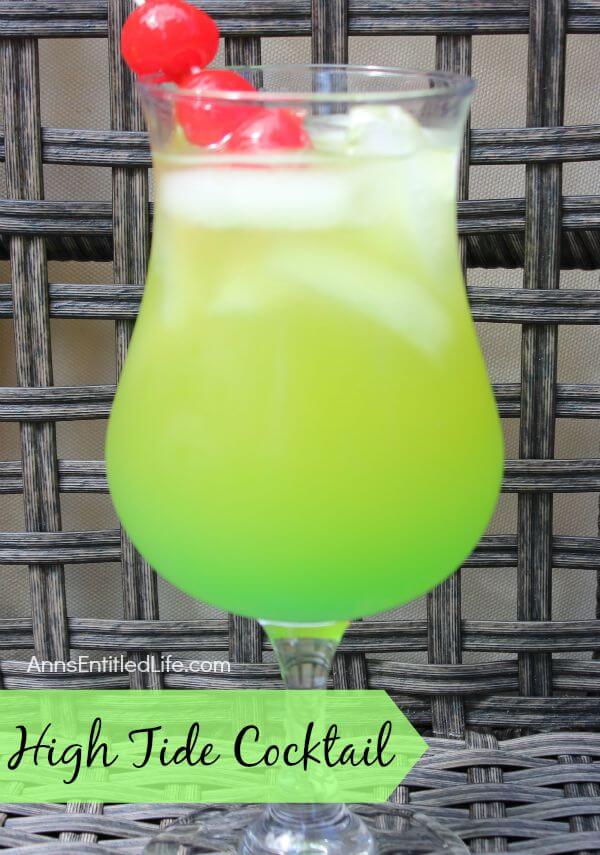 40 Hawaiian Cocktails To Try At Home featured by top Hawaii blog, Hawaii Travel with Kids