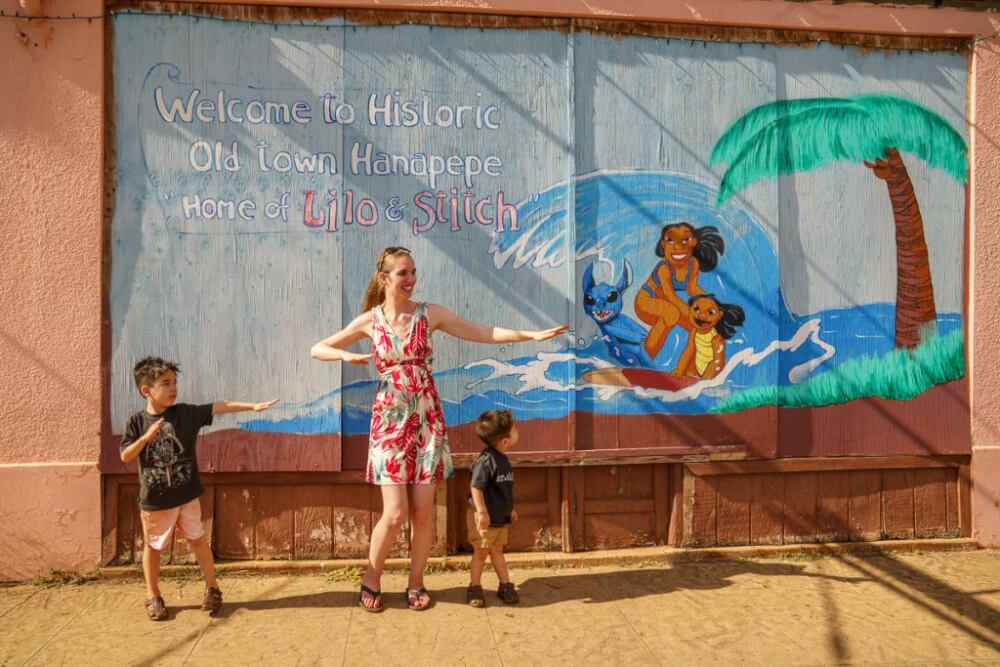 Top 12 Best Photo Opportunities on Kauai featured by top Hawaii travel blog, Hawaii Travel with Kids: For a fun photo opportunities on Kauai, check out the LIlo & Stitch mural in Hanapepe.