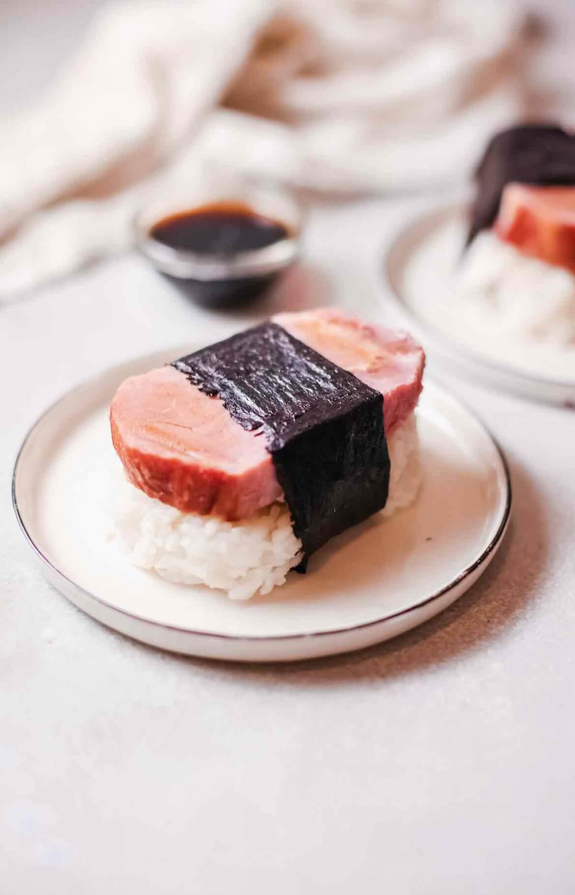 Satisfying Hawaiian Spam Musubi Recipe Without Mold