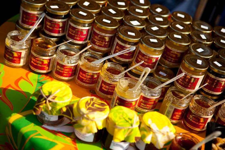 7 Best Maui Farmers Markets to Visit (2023)