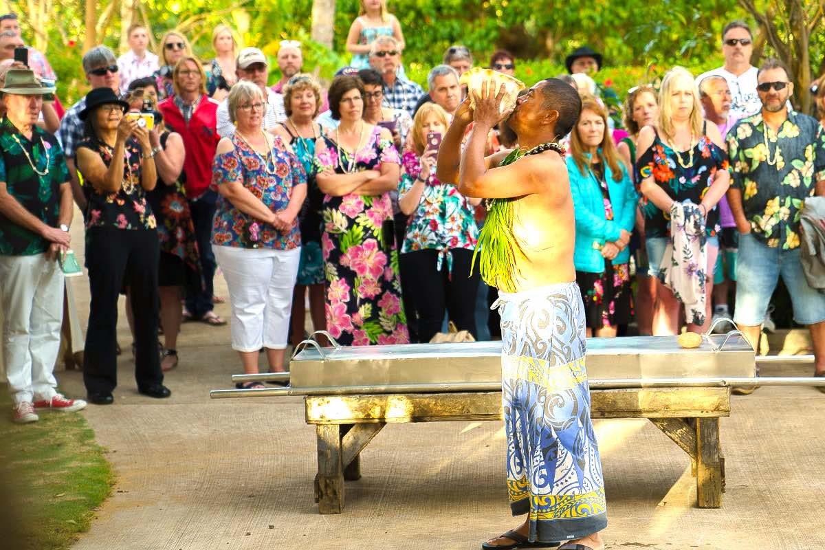 Smith Family Garden Luau on Kauai Review (2023)