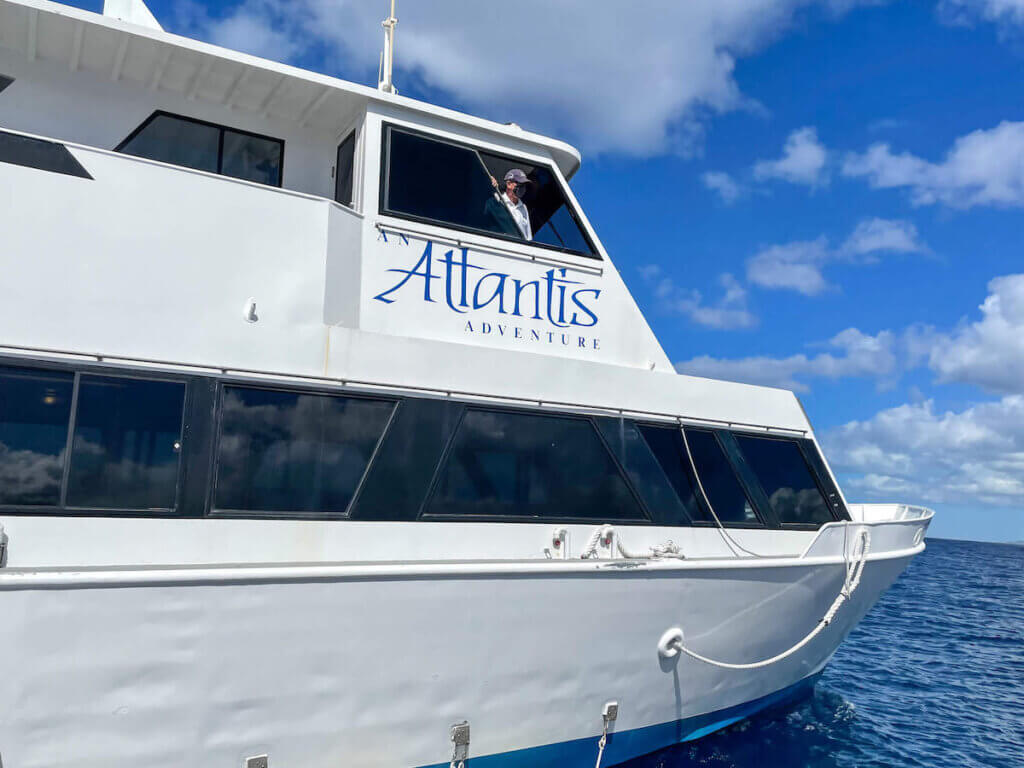 Image of an Atlantis boat that will ferry you to the Waikiki Atlantis Submarine off the coast of Waikiki.