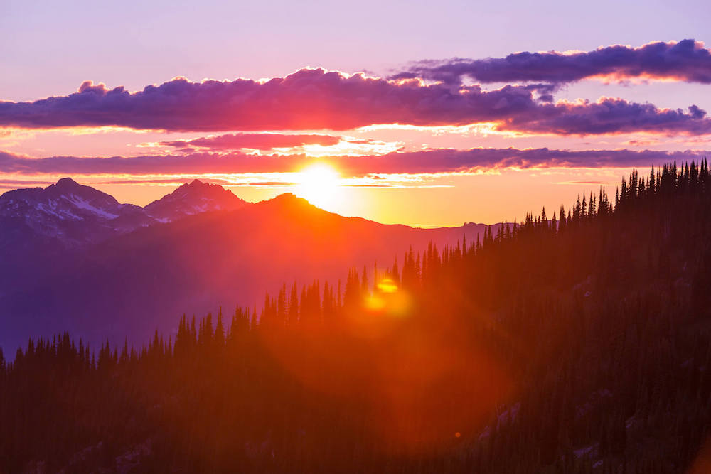 Image of a Maui sunset from Haleakala Crater