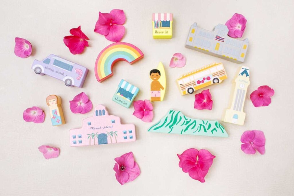 This adorable Hawaii toy set is created by top Hawaiian toy brand Keiki Kaukau.