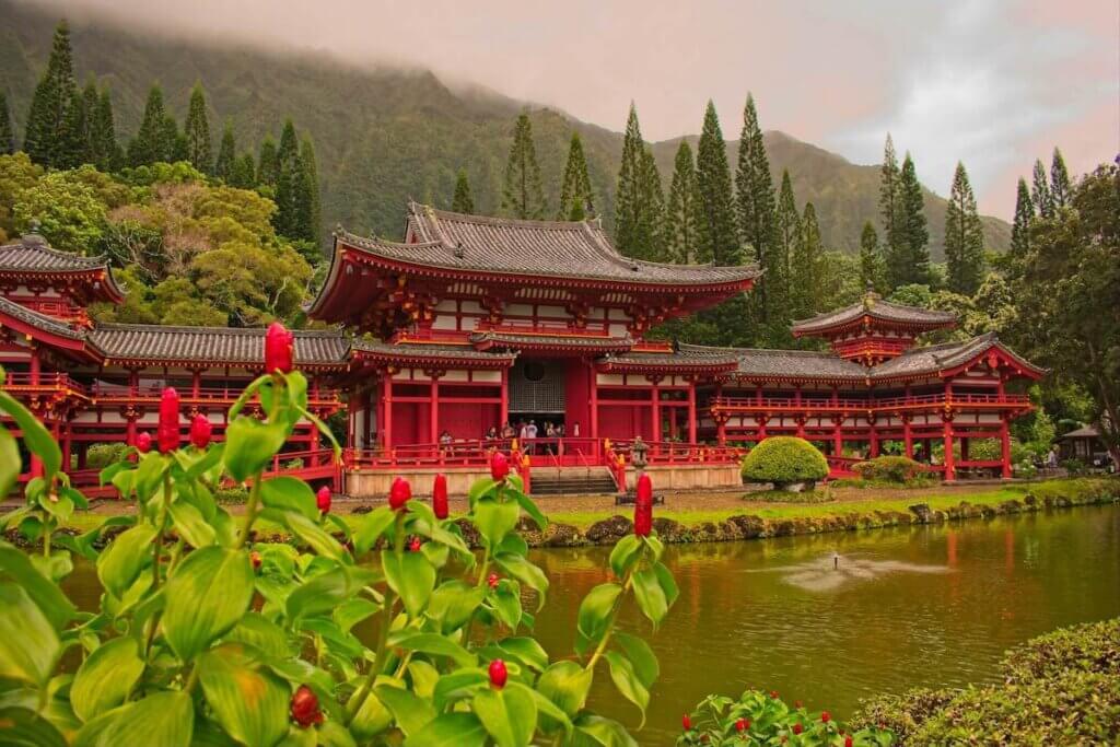Find out the best things to do in Kaneohe Oahu by top Hawaii blog Hawaii Travel with Kids. Image of the Byodo-In Temple in Kaneohe, HI