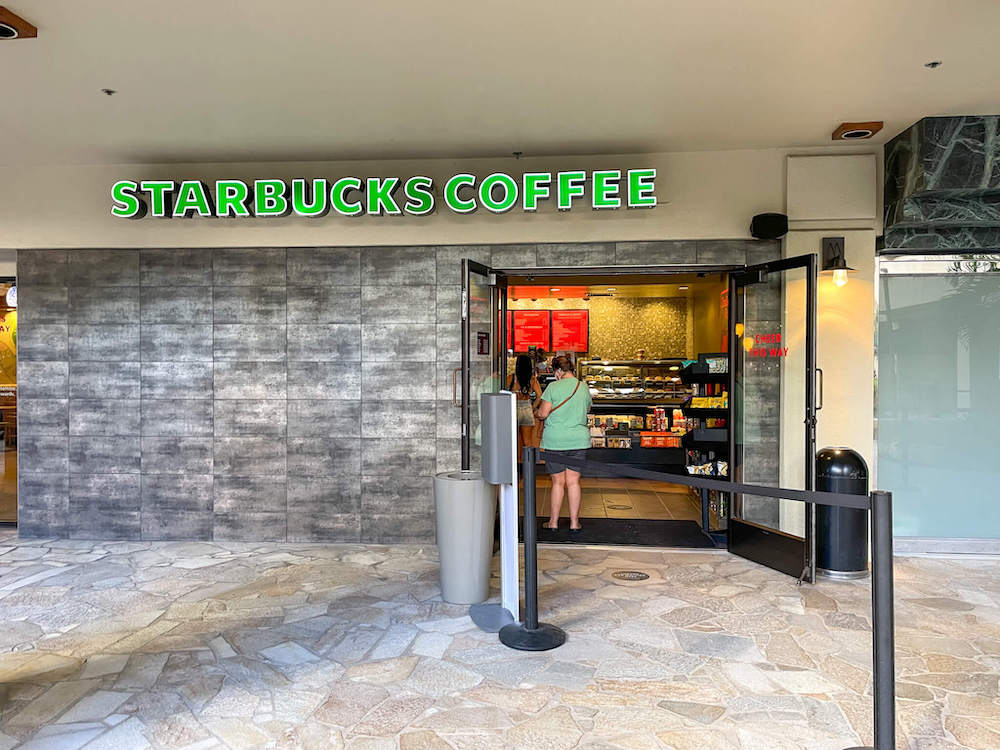 Image of a Starbucks in Hawaii with barely a line.