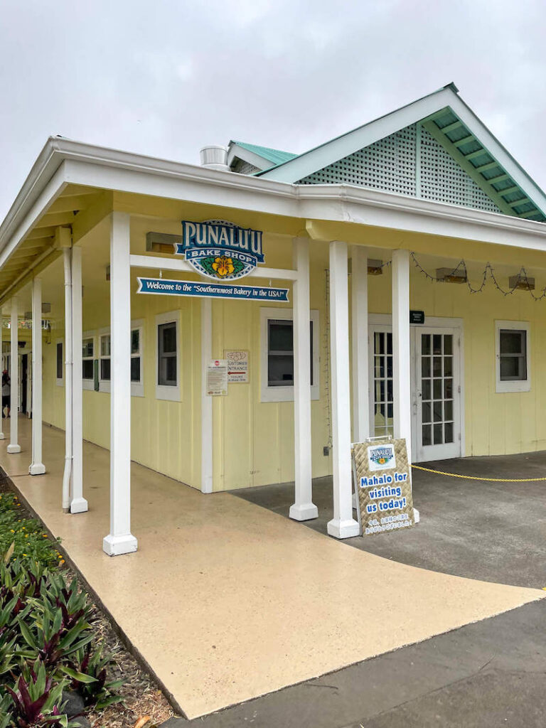 Image of a plantation style shop that sells Punalu'u sweet bread.