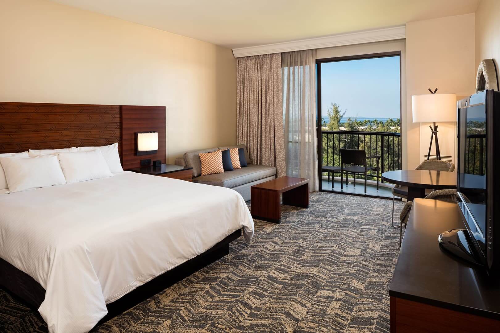 Where to Stay on the Big Island Hilton Waikoloa Village Review (2023)