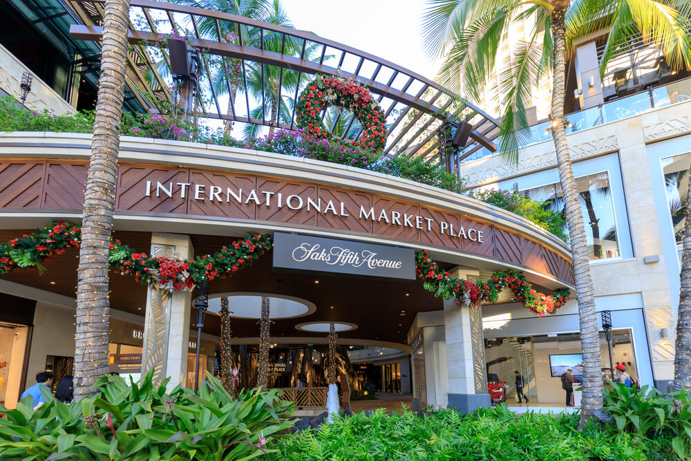 Image of the entrance to the International Market Place on Oahu.