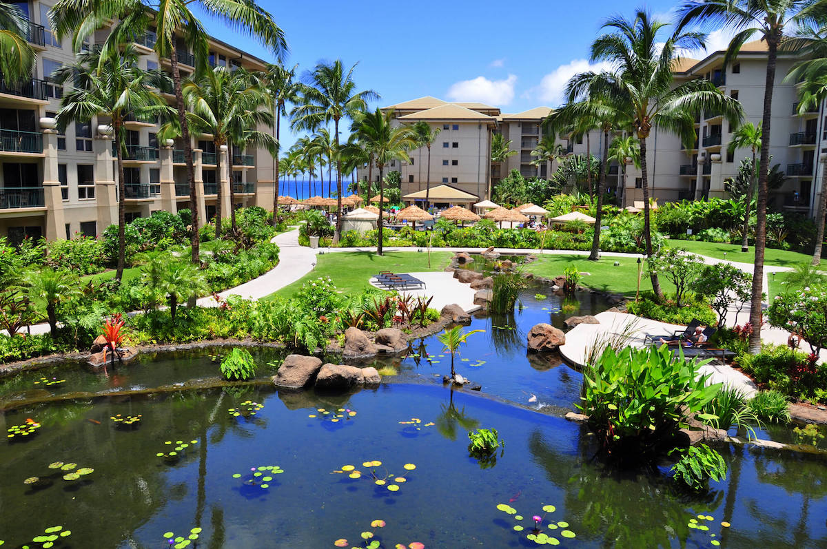 Find out where to stay in Maui: Lahaina or Wailea by top Hawaii blog Hawaii Travel with Kids. Image of a Maui beach resort.