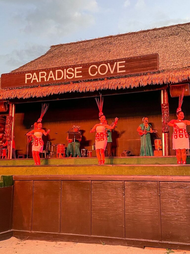 Image of Fijian dancing on stage