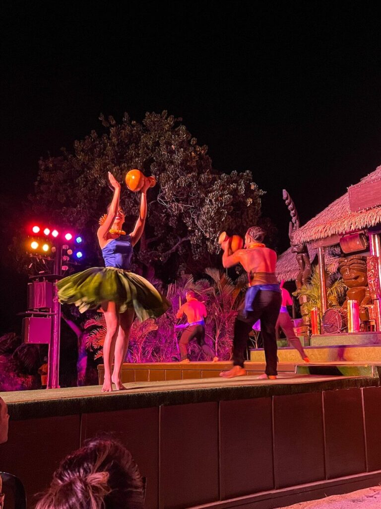 Image of male and female hula dancers