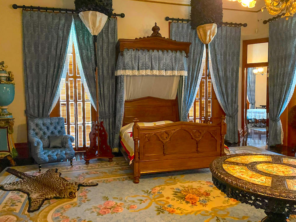Image of a royal bedroom at Iolani Palace on Oahu Hawaii.