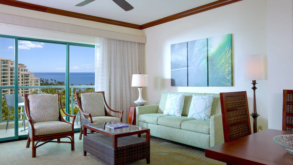 Image of a bright and airy living room in Oahu