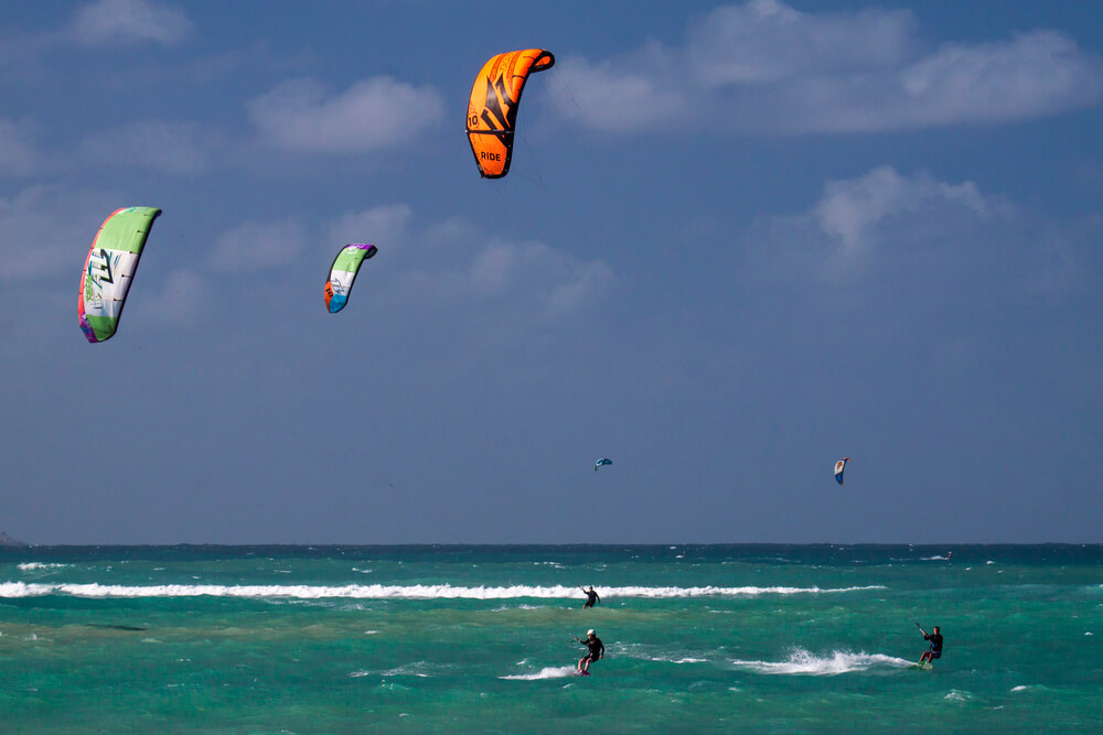 Image of kite surfers in Kahului Maui