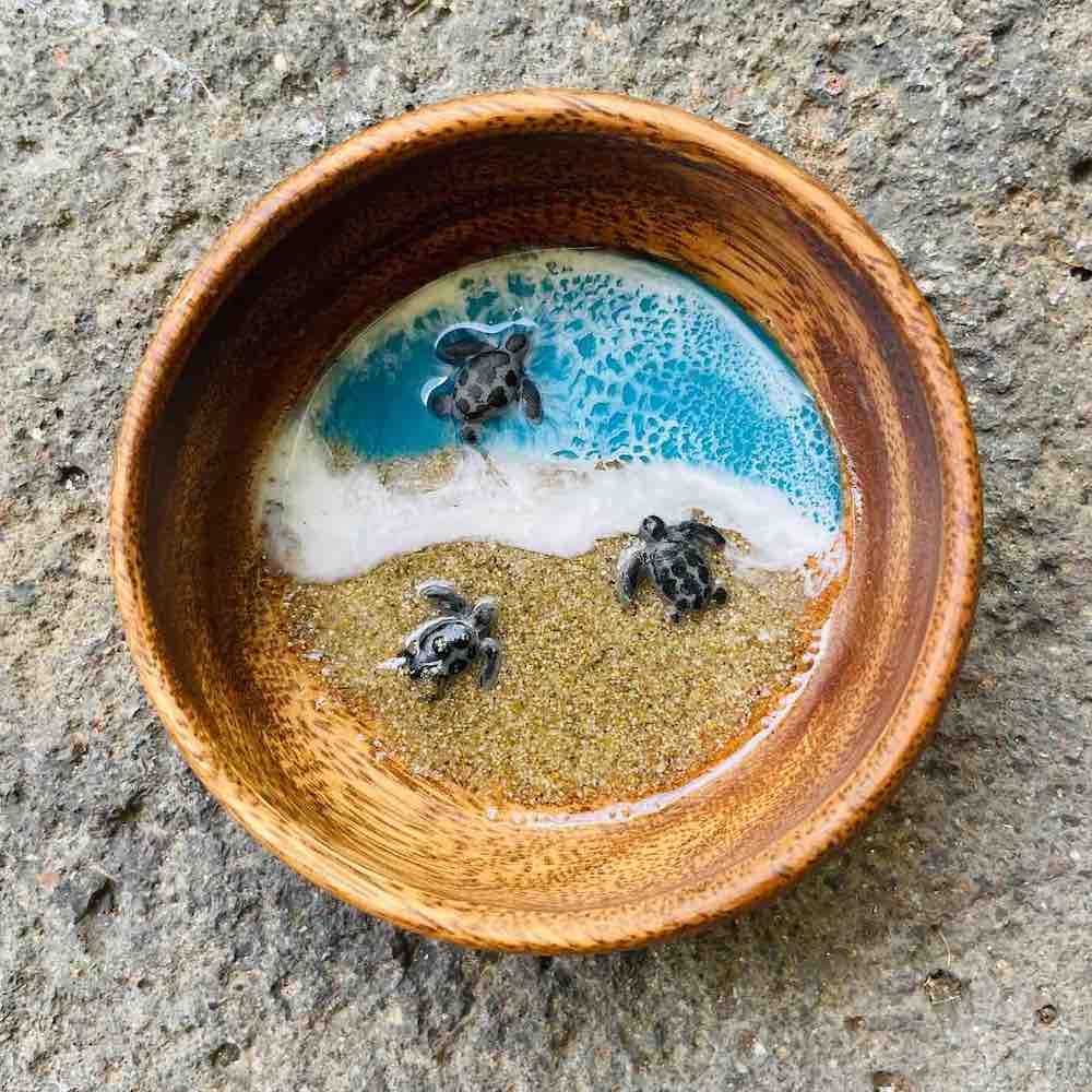 Resin Accessories Bowl Resin Art, Ocean-inspired, Acacia Wood,  Beach-inspired, Gifts for Beach Lovers and Nature Lovers 