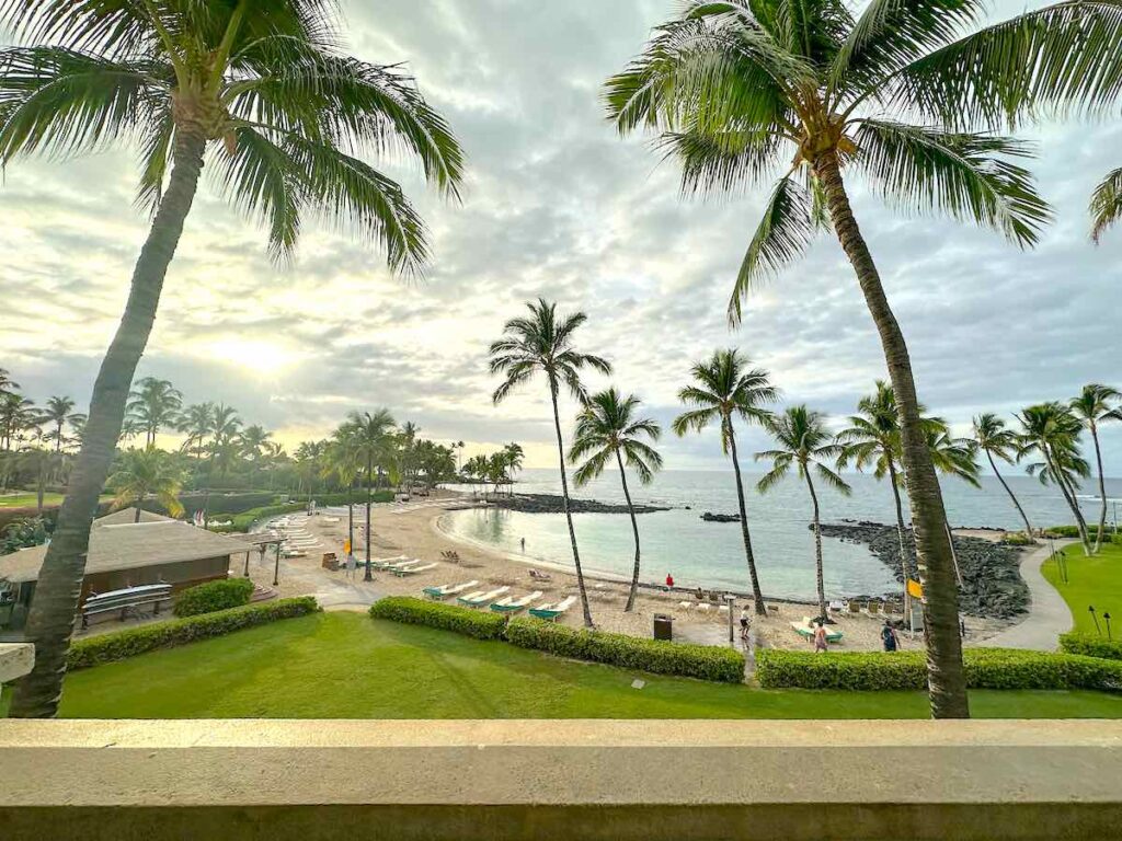 Image of a lagoon and palm trees at the Fairmont Orchid hotel in Hawaii