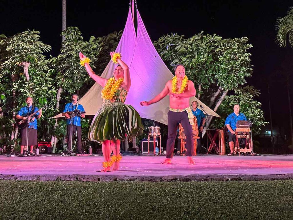 Image of Hawaiian hula dancers at the Hawaii Loa Luau at the Fairmont Orchid