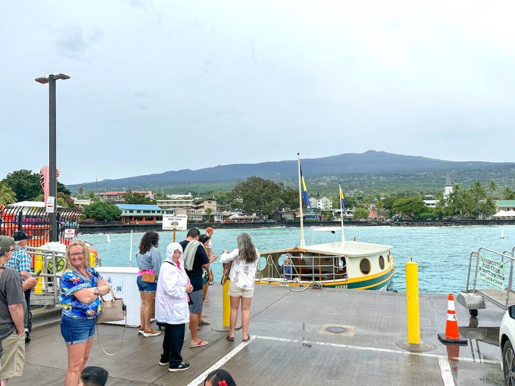 Image of people waiting to board the Kona Glassbottom Boat.