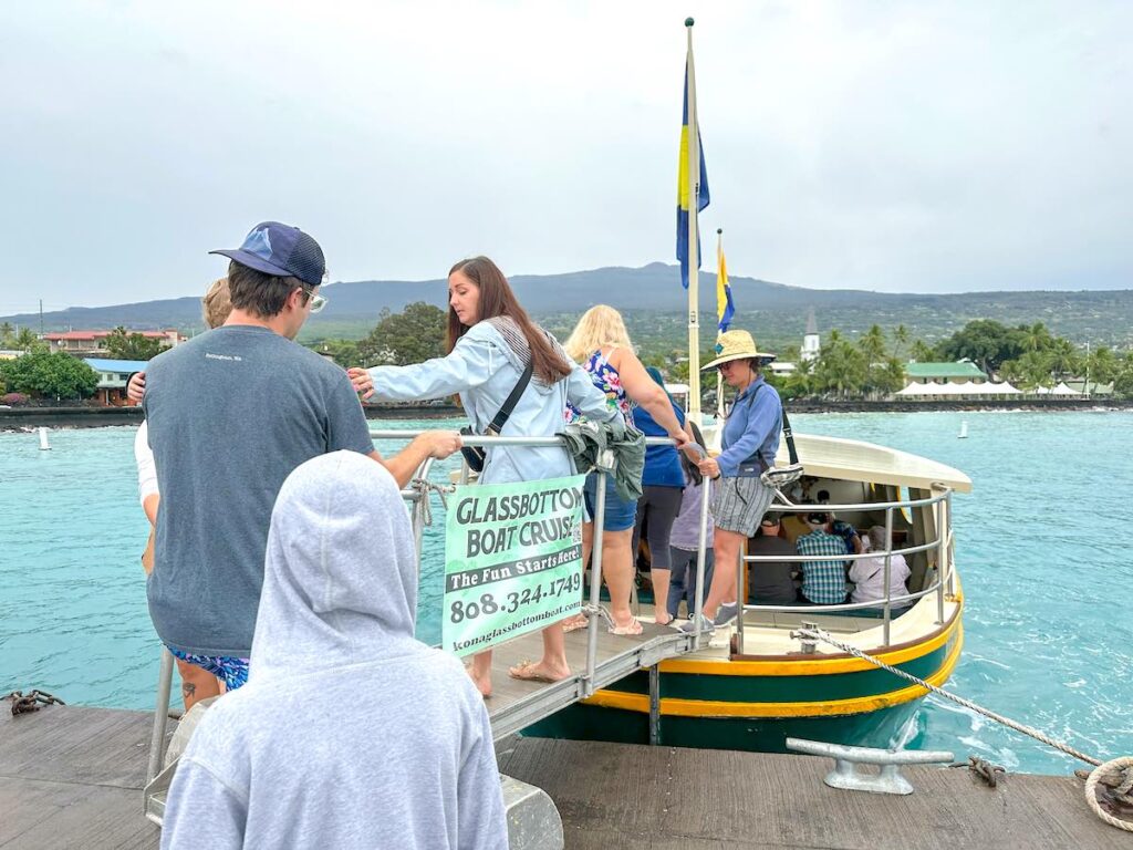 Image of people boarding the Kona Glassbottom Boat.