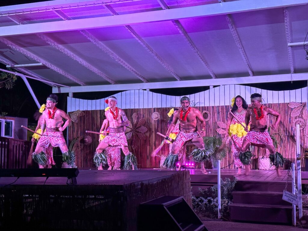 Image of Samoan dancing at the Diamond Head Luau in Waikiki. Photo credit: Marcie Cheung